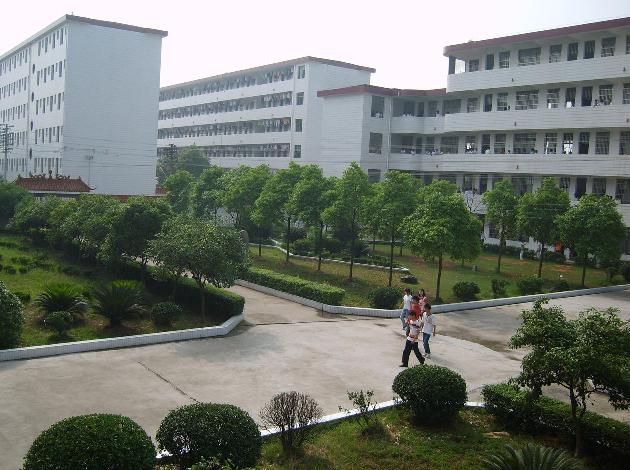 衡阳县一中校园风景